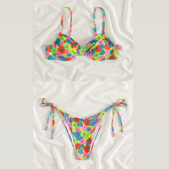 Floral Bikini Set - Picture 1 of 7